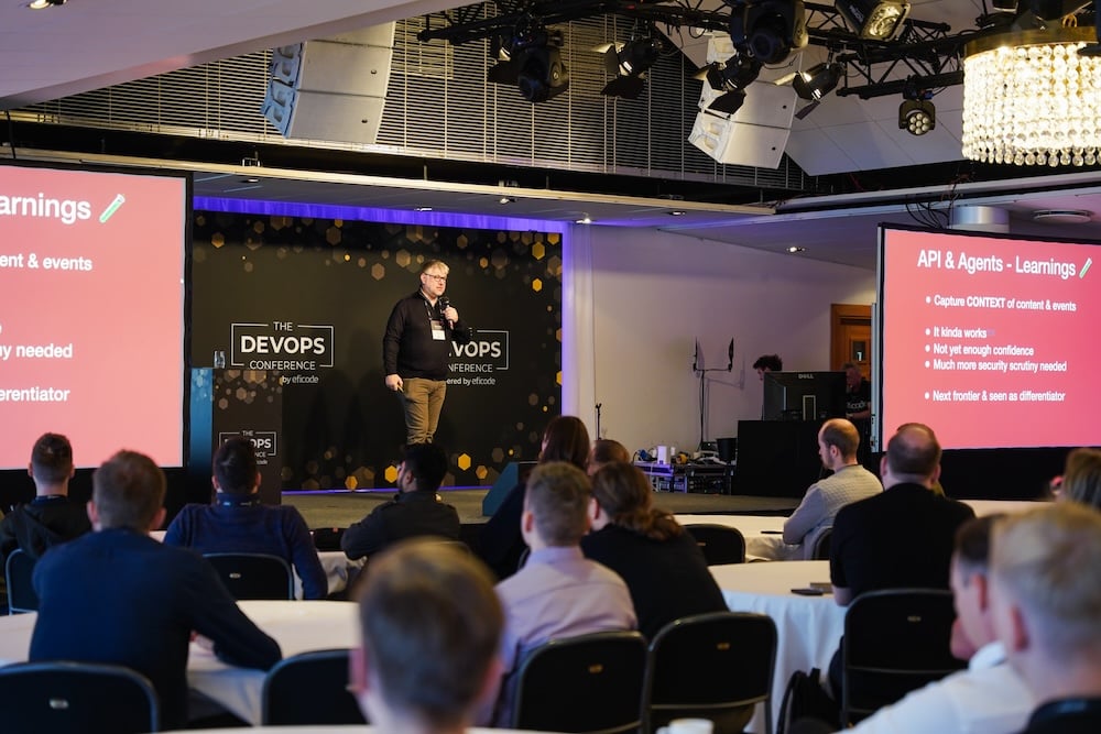 patrick debois on stage
